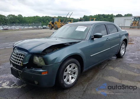 2006 Chrysler 300 Touring from USA, damaged, VIN 2C3KA53GX6H125365